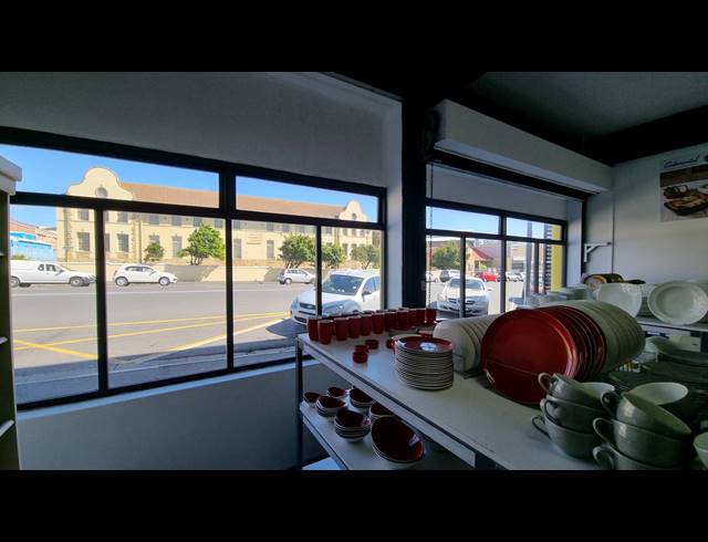 288M² MINI FACTORY TO LET IN SALT RIVER